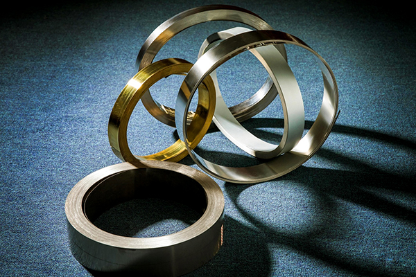 如何更加完善包装耳机电池弹片呢？(图1)